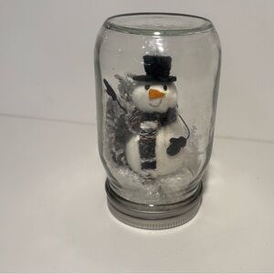 Hand Made Mason Jar Snow Globe with Snowman & Glittery Snowflakes 5.5 inches
